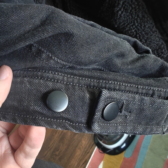 Men's Joe's Jeans Black Denim Shearling Jacket - Picture 7 of 7